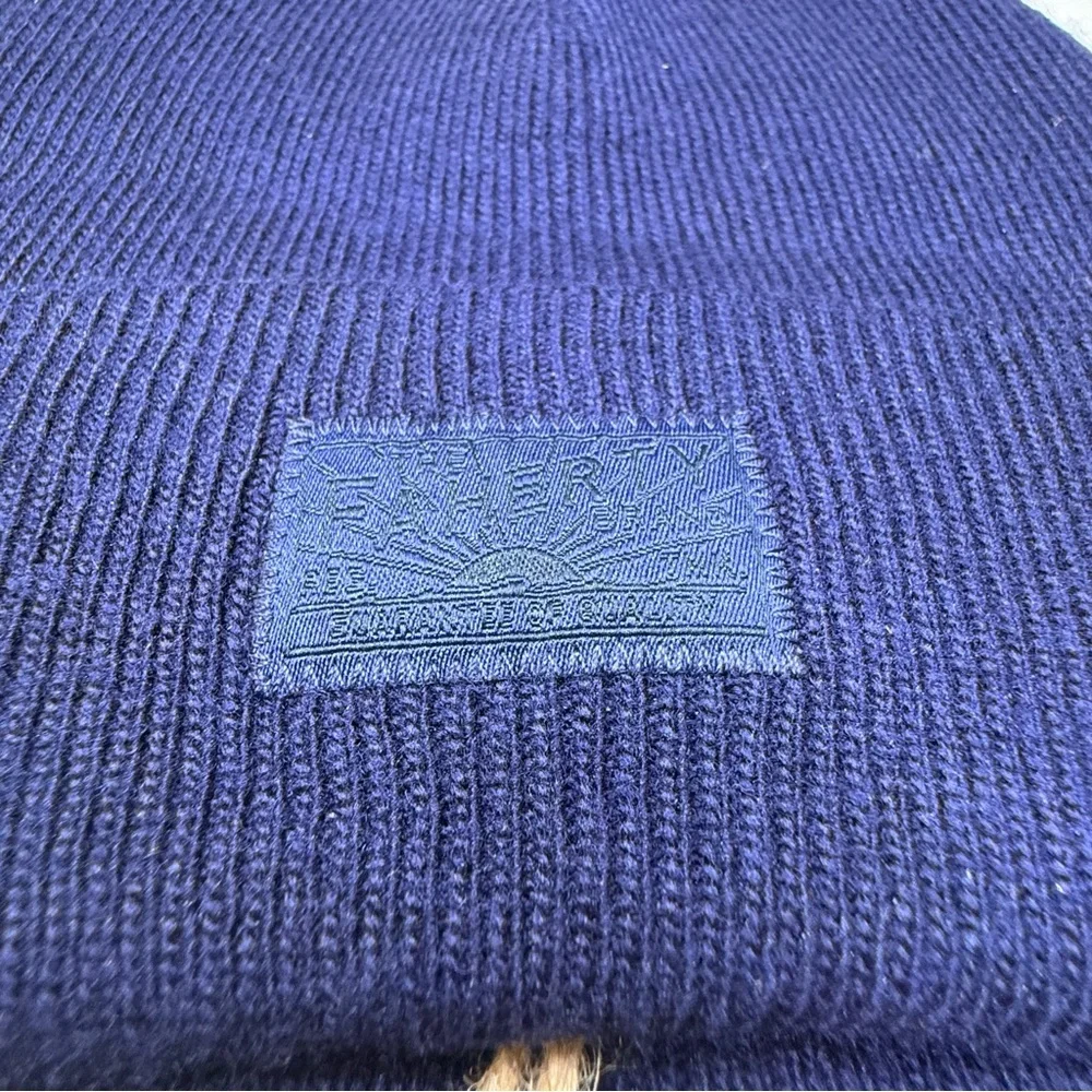NWT Faherty Essential Beanie in Navy, OS - Picture 3 of 3